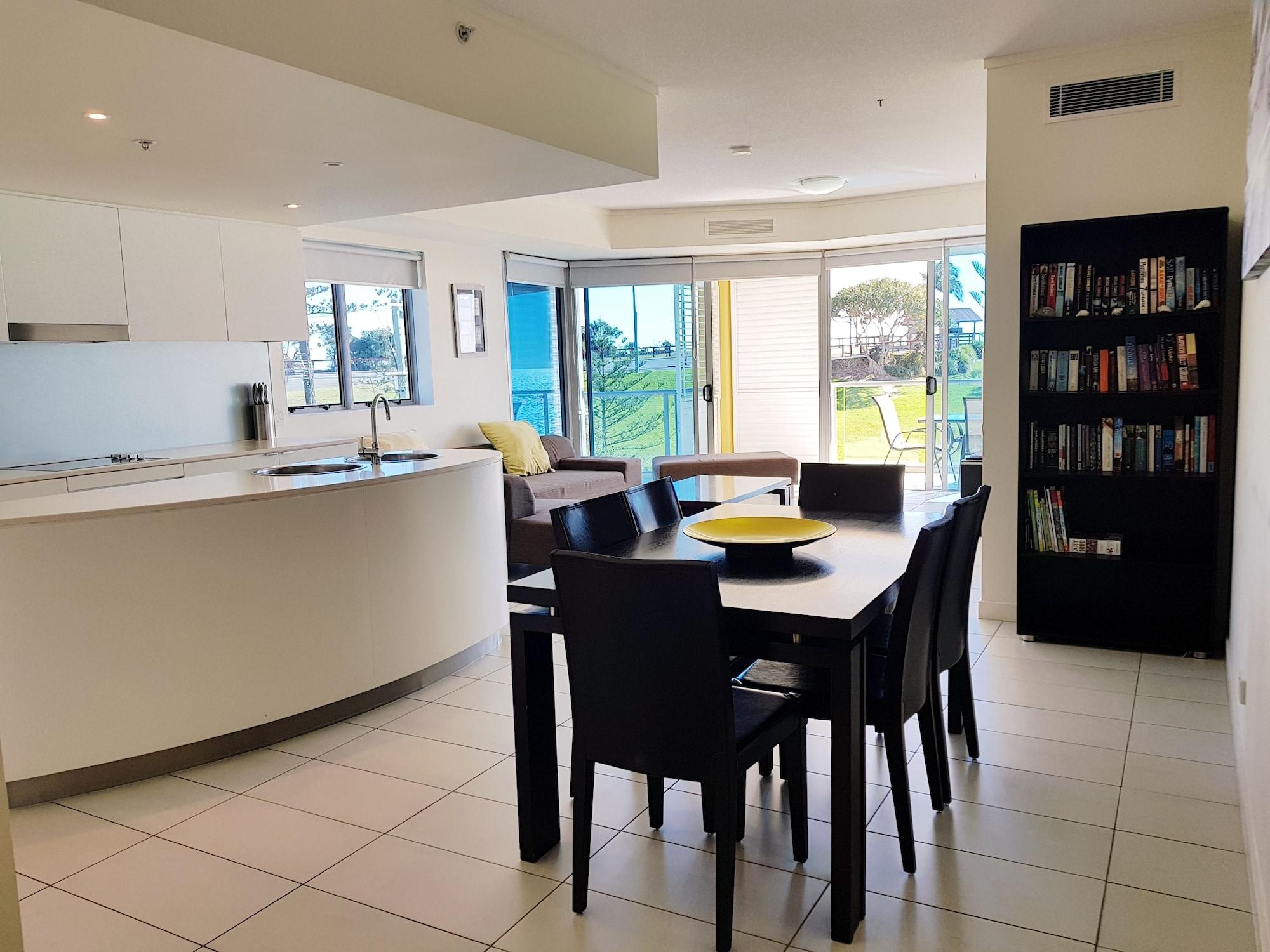 Blue C Coolangatta Aparthotel Luaran gambar